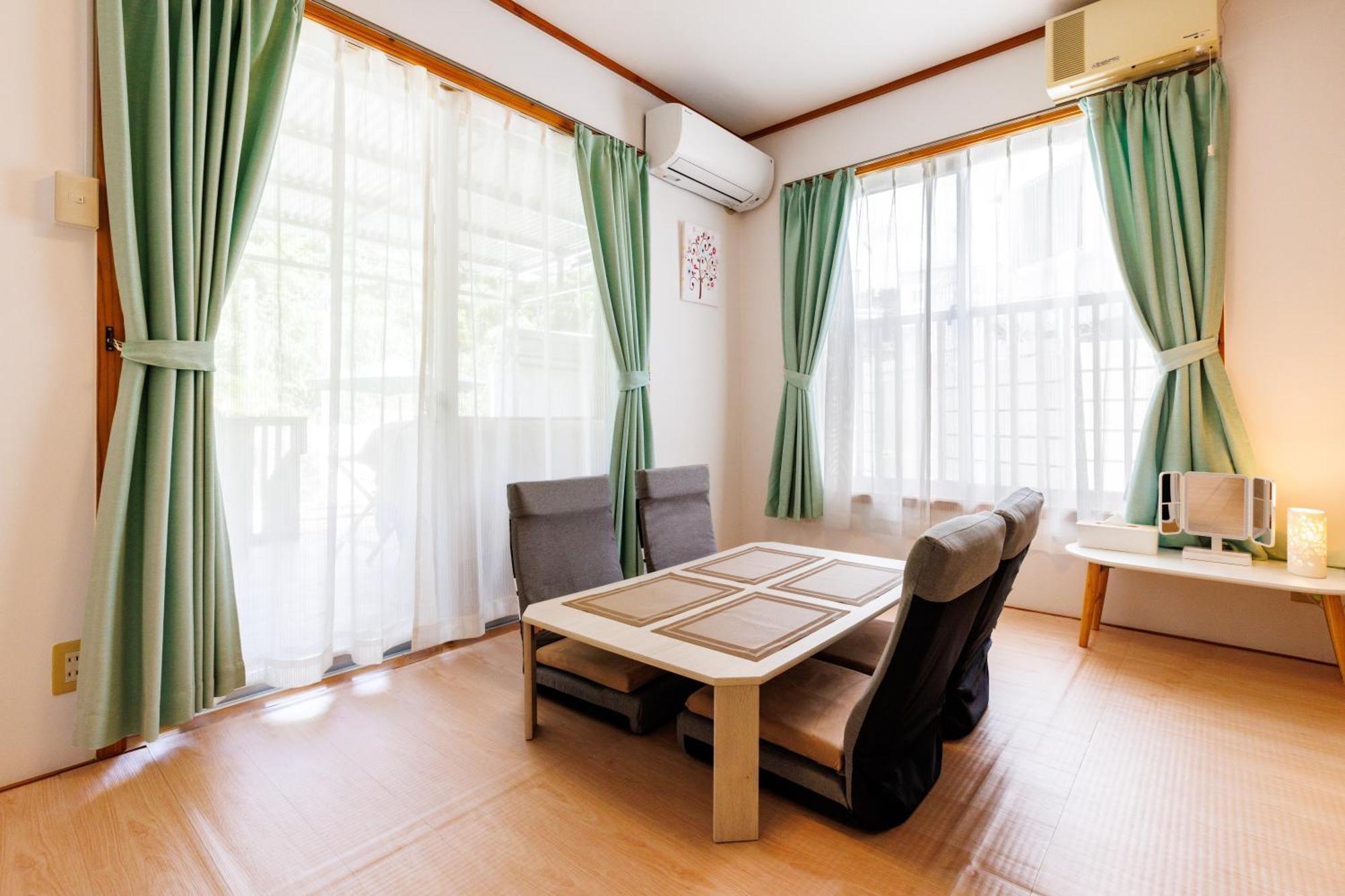 Villa 新規オープン サウナ Bbq ジャグジー付き 最大7名 無料駐車場4台 ビーチまで車で5分 Sky House Uruma Esterno foto